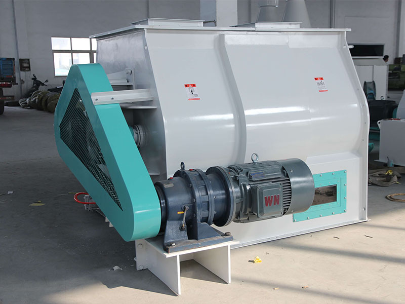 feed mixing machine